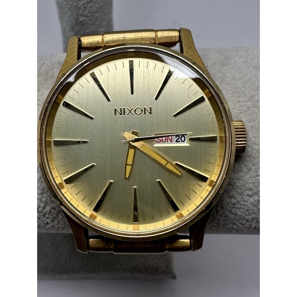Nixon The Sentry Never‎ Be Late New Battery Mens Watch 42MM 7" Gold Tone L23